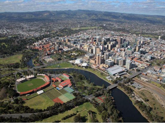 疫情下的澳洲人民：坚守各自岗位 为抗疫出份力