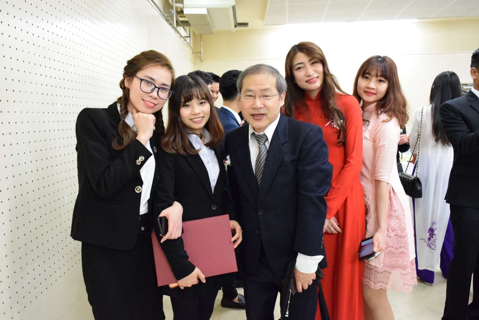 日本留学该怎么选专业呢？日本哪些专业最热门呢？