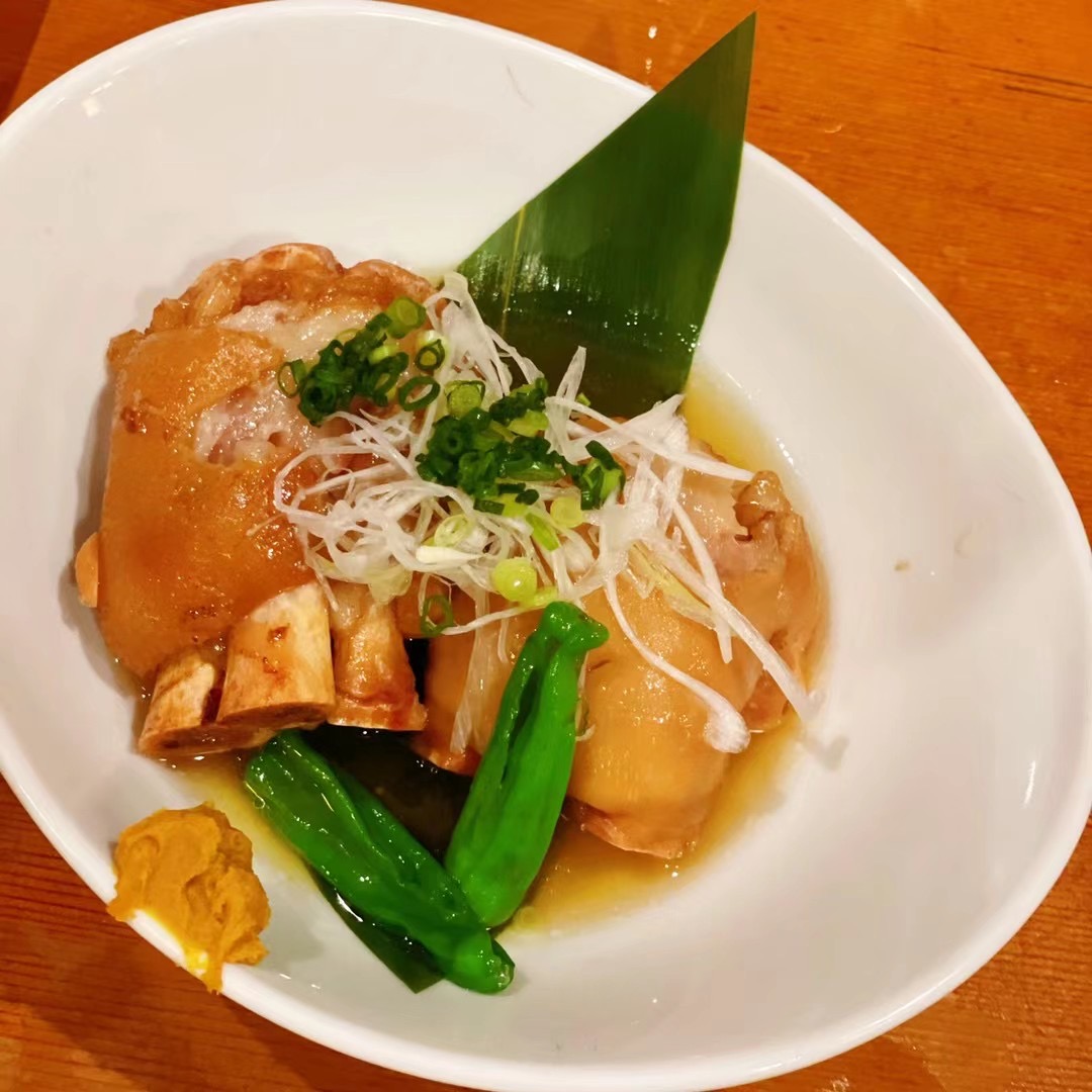 日本温泉酒店招聘了，包吃住，年薪20W起步